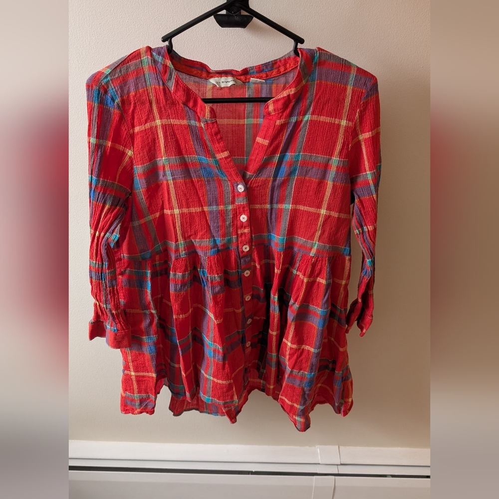 11•1•Tylho red plaid long sleeve blouse. Size Large - Picture 10 of 12